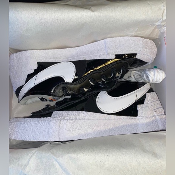 Nike blazer low sacai. Size 9.5 - Picture 2 of 3